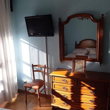 Apartamento Branavalera Pola de Lena Rum bild
